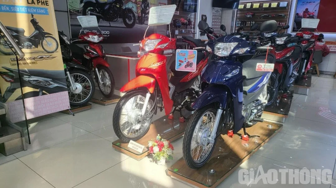 giá xe wave 2022 mới nhất bản Wave Alpha màu trắng