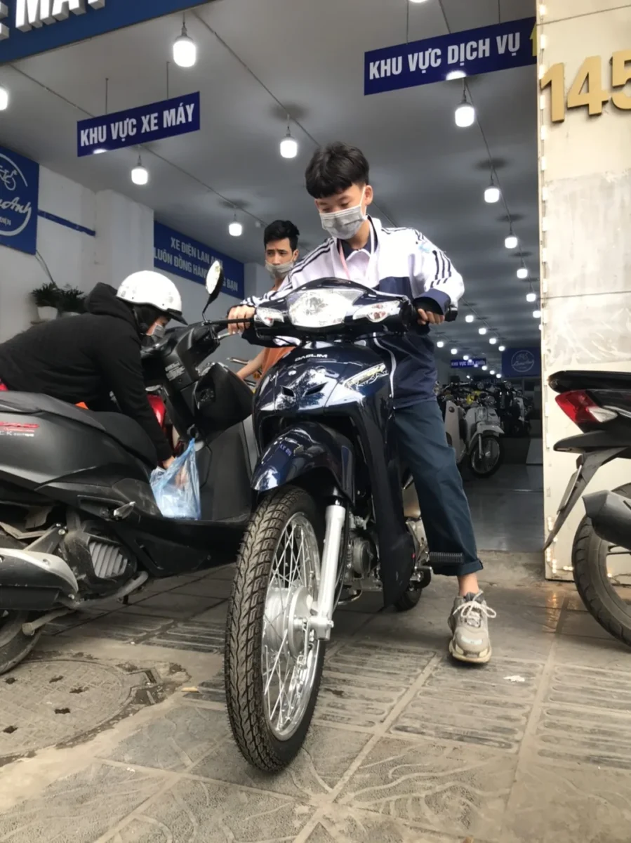 xe wave 50cc giá bao nhiêu qua bảng giá tại cửa hàng